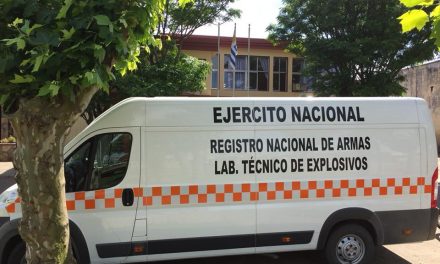 Trabaja en Artigas la oficina móvil del registro nacional de armas