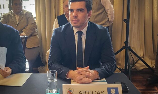 INTENDENTE SORAVILLA PARTICIPA DEL PRIMER CONGRESO DE INTENDENTES DEL PERÍODO 2025–2030