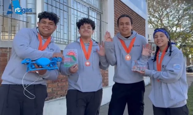 ESTUDIANTES DE LA UTU DE BELLA UNIÓN TUVIERON UNA DESTACADA PARTICIPACIÓN EN EL MUNDIAL DE ROBÓTICA