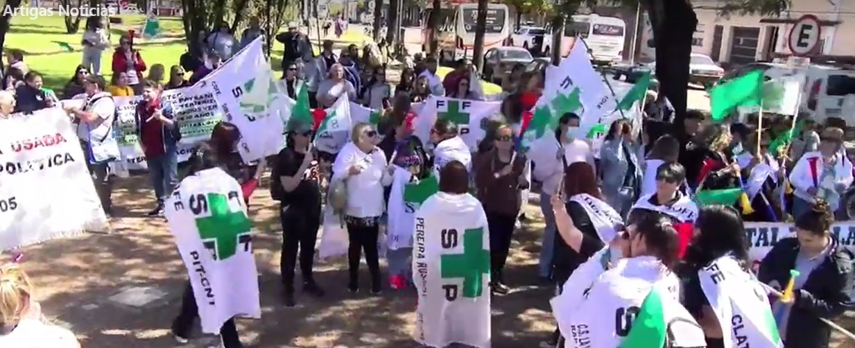 TRABAJADORES DE LA SALUD PÚBLICA PROTESTARON EN ARTIGAS POR MAYOR PRESUPUESTO