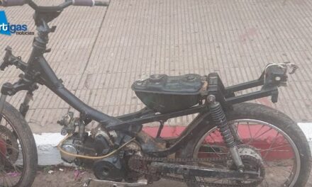 MADRE ENTREGA LA MOTO DE SU HIJO PARA PRESERVAR SU SEGURIDAD
