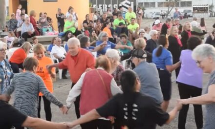 ADULTOS MAYORES CELEBRARON EN EL PARQUE DE LOS NIÑOS