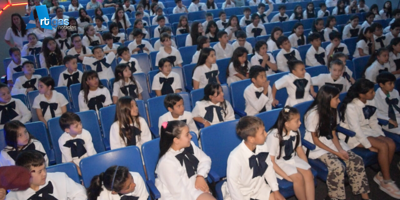 ESCOLARES DE LA ESCUELA 37 IMPULSAN, JUNTO AL DR. EDUARDO GÓMEZ, UNA CAMPAÑA DE CONCIENTIZACIÓN SOBRE EL DENGUE