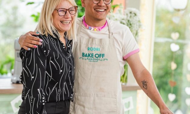 MARTA, LA MAMÁ DE RODRI, VIAJÓ DESDE ARTIGAS PARA ACOMPAÑARLO EN LA SEMIFINAL DE BAKE OFF URUGUAY