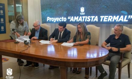 ARTIGAS DA EL PRIMER PASO HACIA SUS TERMAS CON LA FIRMA DEL CONTRATO DE PERFORACIÓN