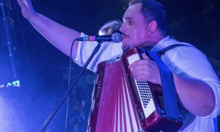 FOFIÑO DEL ACORDEÓN SE RECUPERA TRAS UN QUEBRANTO DE SALUD Y UNA CIRUGÍA