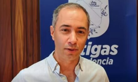 JUAN GURUCEAGA ASUME COMO INTENDENTE DE ARTIGAS