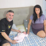 BEBÉ NACIÓ EN LA CUNETA DEL HOSPITAL DE ARTIGAS, CAYÓ AL PISO Y FUE REANIMADA POR UN HOMBRE QUE ESTABA EN LA PUERTA DE EMERGENCIA