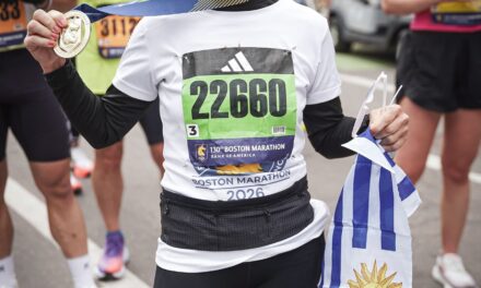 ARTIGUENSE CORRIÓ UNA DE LAS MAYORES MARATONES DEL PLANETA Y DEJÓ EN ALTO LA BANDERA URUGUAYA Más de 33 mil personas registradas de 120 países