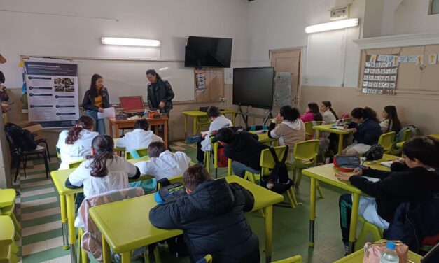 REBOBINARTE: LA MEMORIA AUDIOVISUAL DE ARTIGAS VUELVE A LA COMUNIDAD ALUMNOS DEL CENTRO CULTURAL Y EDUCATIVO FIGARI IMPULSAN UN PROYECTO PARA RECUPERAR, DIFUNDIR Y PONER EN VALOR LA HISTORIA AUDIOVISUAL DE ARTIGAS