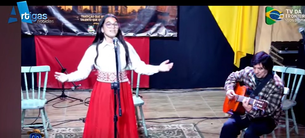 SAMANTHA TRIVEL OBTUVO EL TERCER PUESTO EN IMPORTANTE CERTAMEN DE CANTO EN LIVRAMENTO, BRASIL