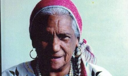 ADELIA SILVA: ARTIGAS HOMENAJEA A UNA MAESTRA QUE DEJÓ HUELLA