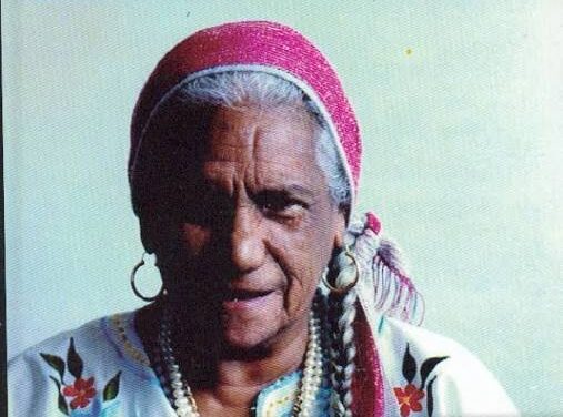 ADELIA SILVA: ARTIGAS HOMENAJEA A UNA MAESTRA QUE DEJÓ HUELLA