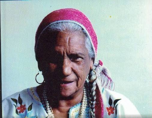 ADELIA SILVA: ARTIGAS HOMENAJEA A UNA MAESTRA QUE DEJÓ HUELLA